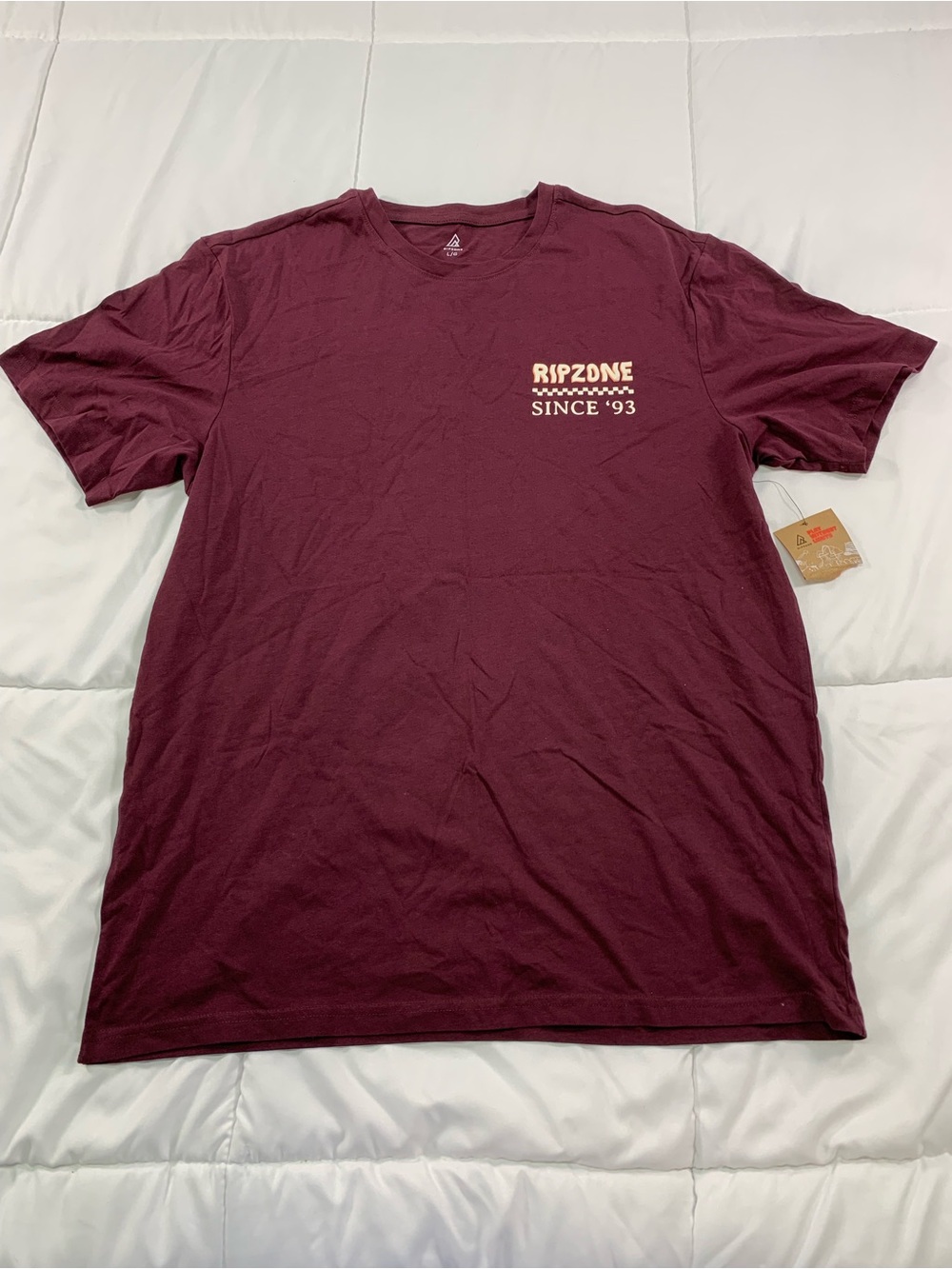 New rip zone T-shirt size L